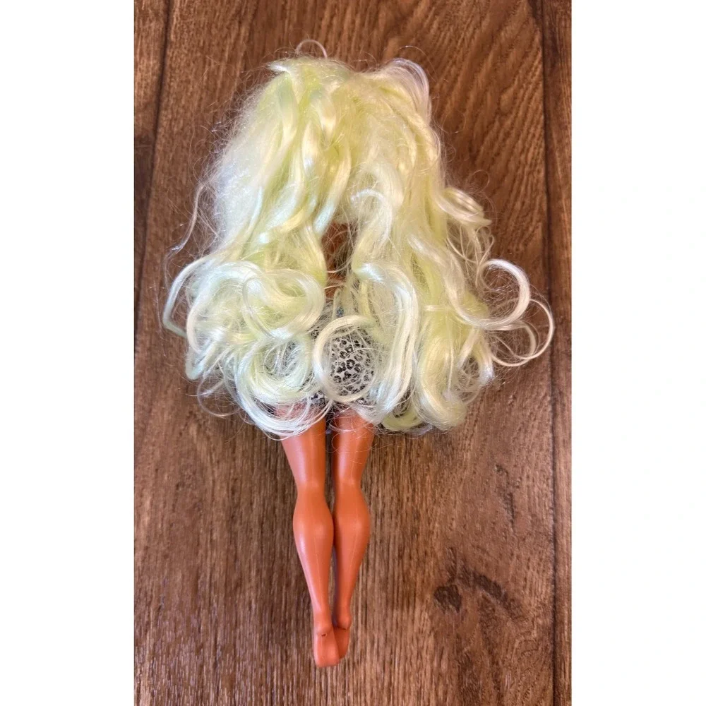 LOL Surprise OMG Lady Diva Fashion Doll Blonde Articulated Series‎ 1 Skirt Shirt